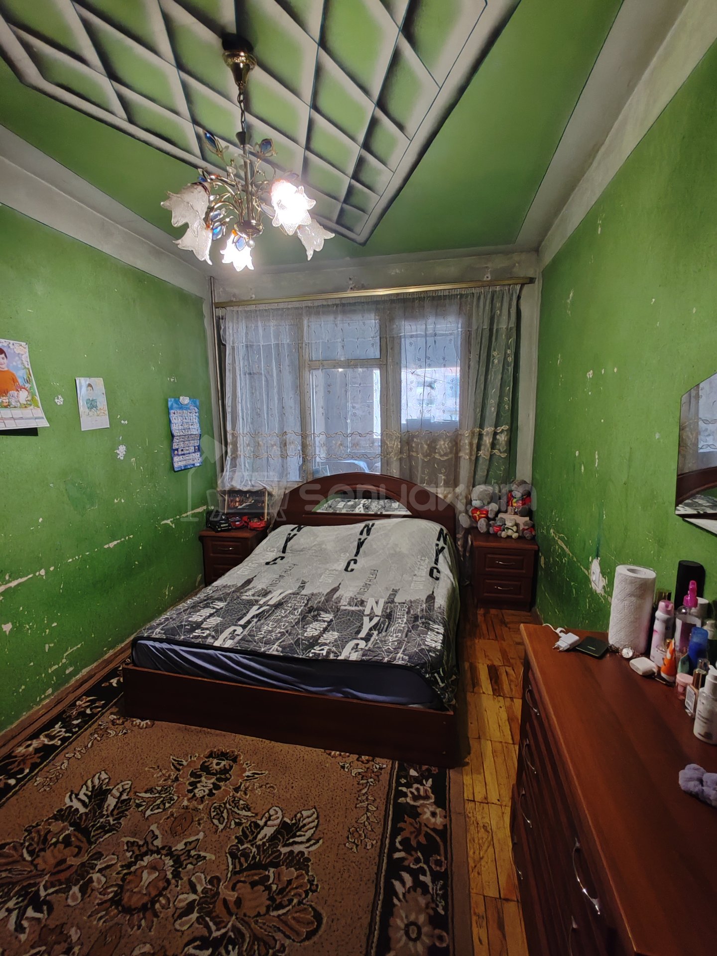 3 Սենյականոց Բնակարան Քարե Շենքում, 100քմ, 4/5 հարկ, Պետական Վիճակում, Կահավորված