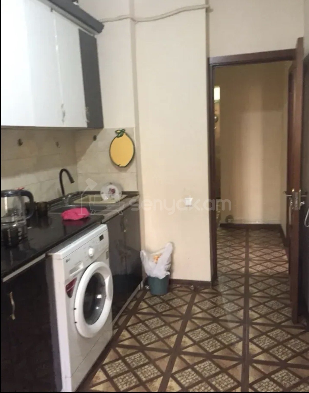 3 Սենյականոց Բնակարան, 70քմ, 2/9 հարկ, Կապիտալ Վերանորոգված, Կահավորված