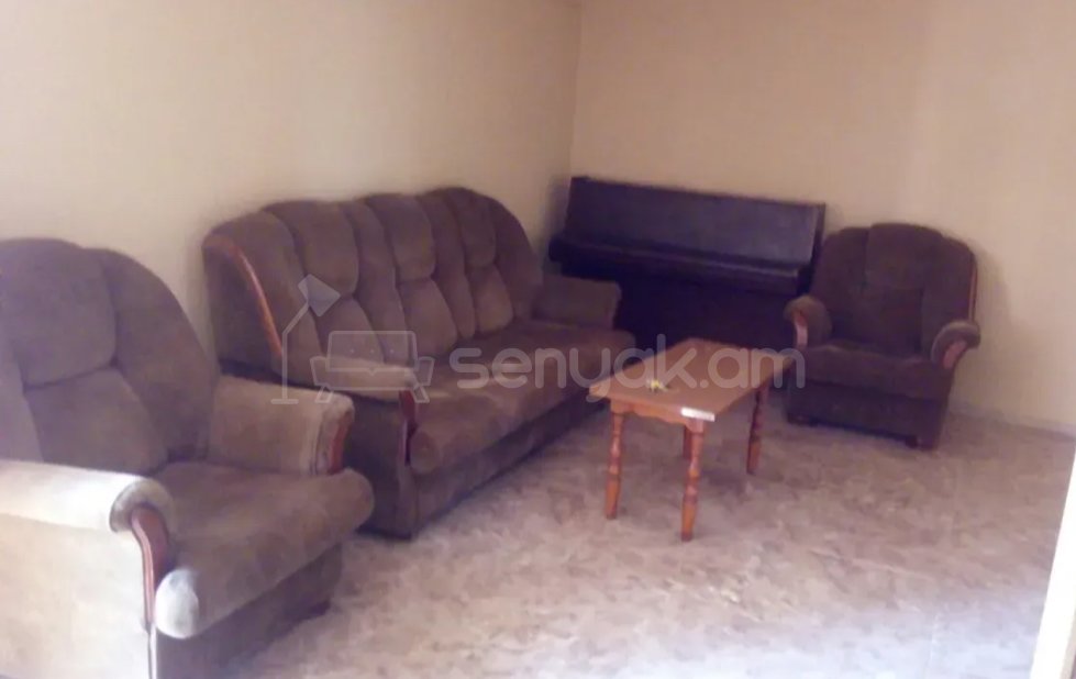 3 Սենյականոց Բնակարան Քարե Շենքում, 90քմ, 1/7 հարկ, Կապիտալ Վերանորոգված, Կահավորված