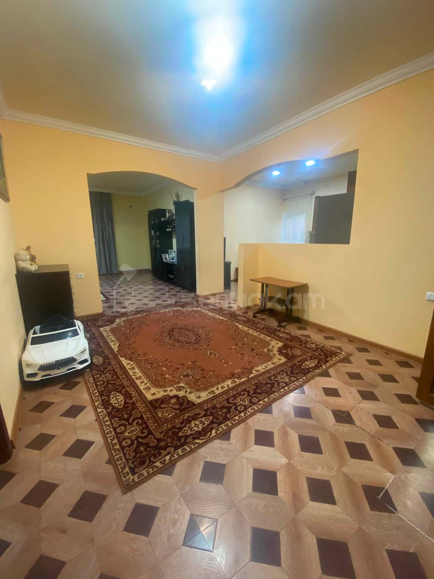 4 Սենյականոց Սեփական Տուն, 125քմ, Նորմալ Վիճակում