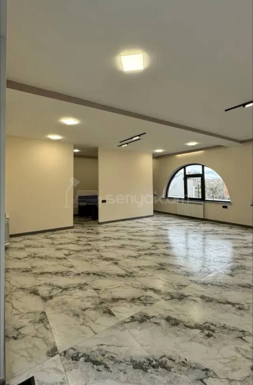 Օֆիսային Տարածք, 70քմ, Կապիտալ Վերանորոգված