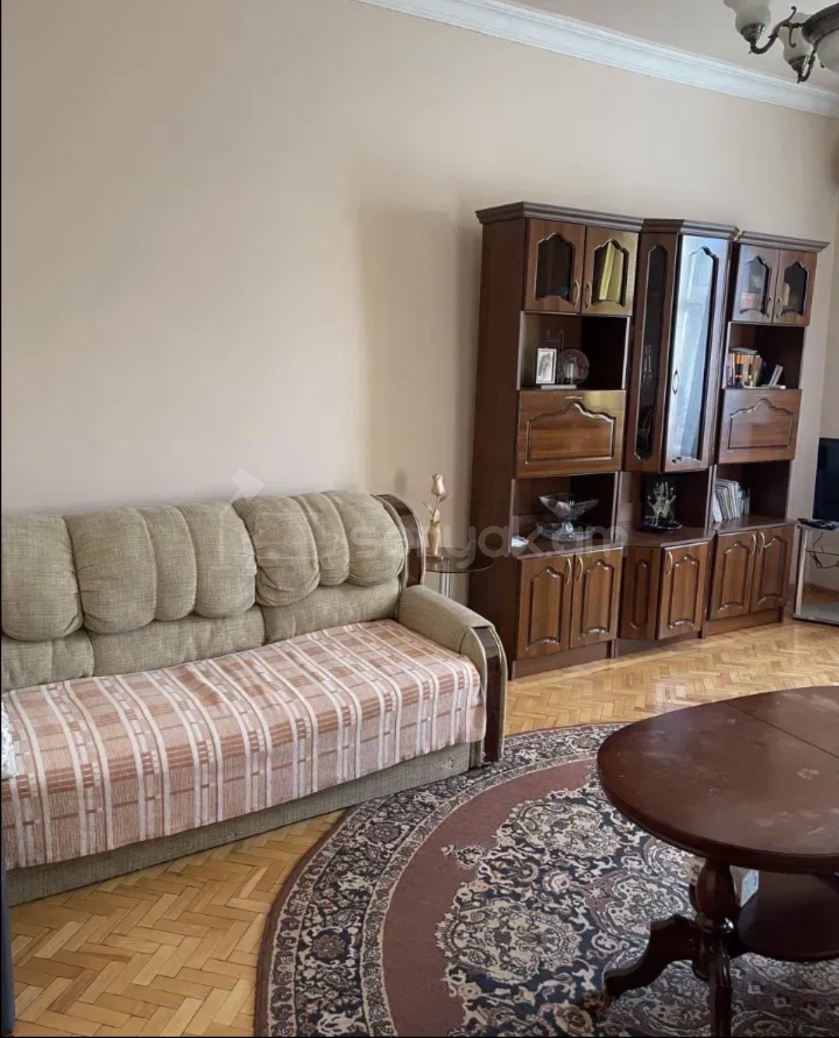 2 Սենյականոց Բնակարան Քարե Շենքում, 37քմ, 5/5 հարկ, Նորմալ Վիճակում, Կահավորված, Արևկող