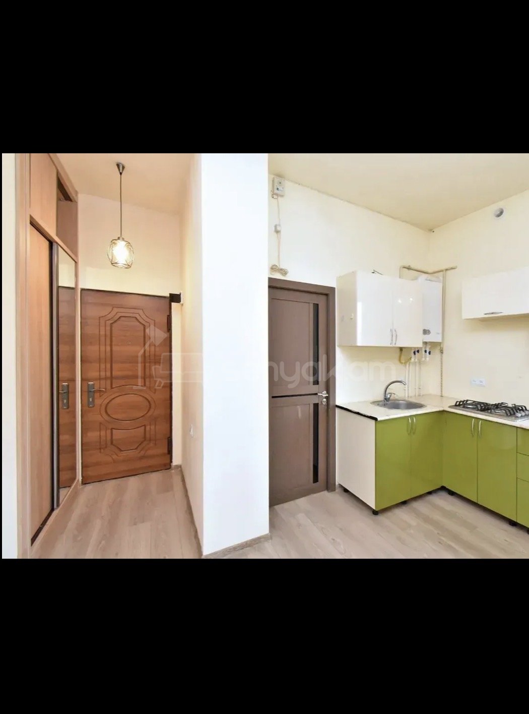 2 Սենյականոց Բնակարան Քարե Շենքում, 42քմ, 2/3 հարկ, Կապիտալ Վերանորոգված, Կահավորված