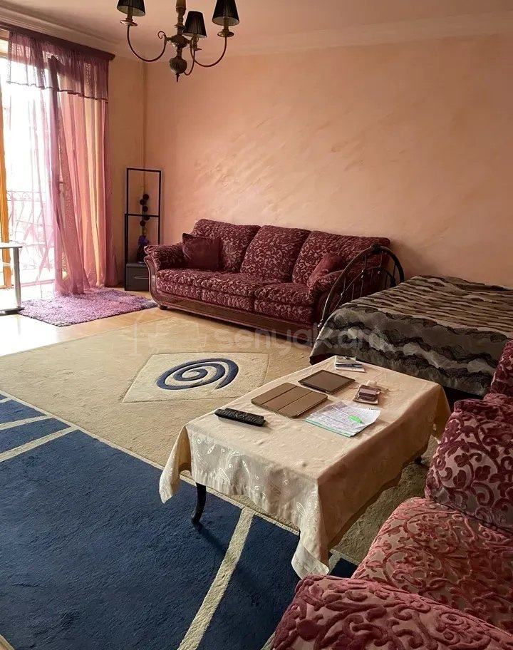 1 Սենյականոց Բնակարան Քարե Շենքում, 39քմ, 5/5 հարկ, Նորմալ Վիճակում