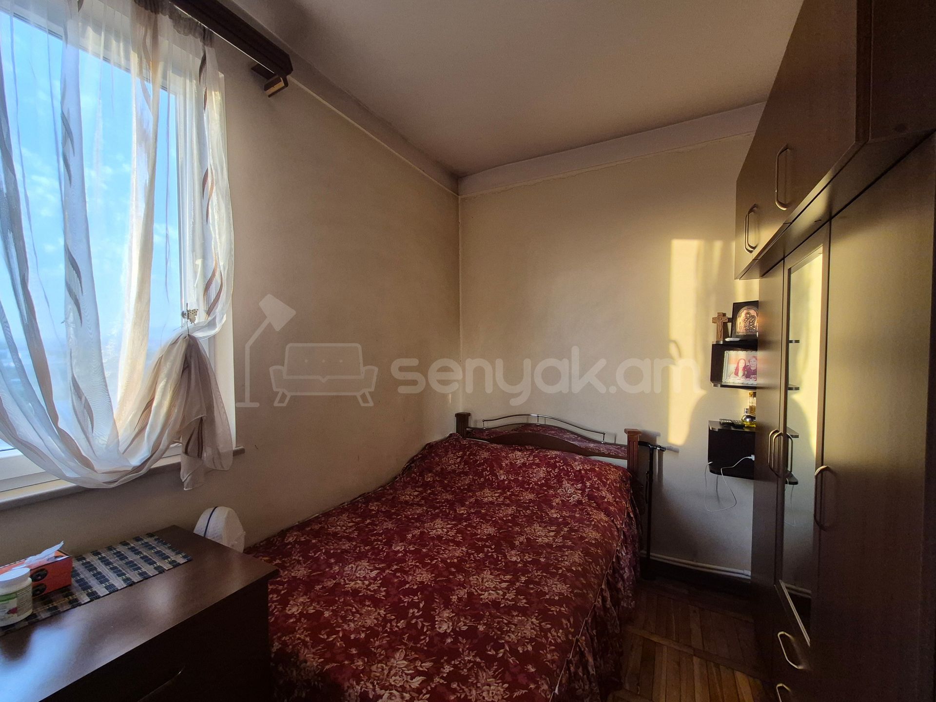 3 Սենյականոց Բնակարան Քարե Շենքում, 71քմ, 5/5 հարկ, Կոսմետիկ Վերանորոգված