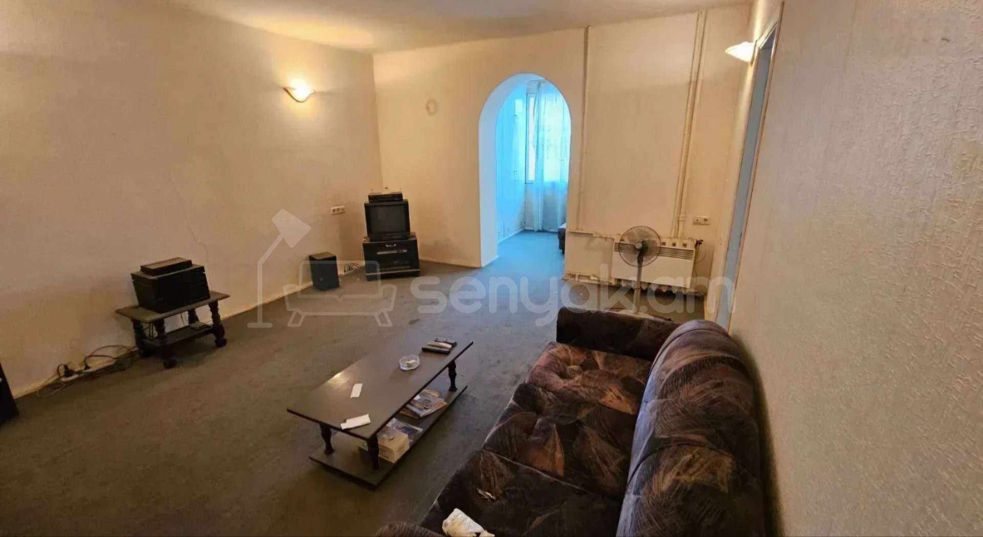 1 Սենյականոց Բնակարան Քարե Շենքում, 43քմ, 1/5 հարկ, Կոսմետիկ Վերանորոգված