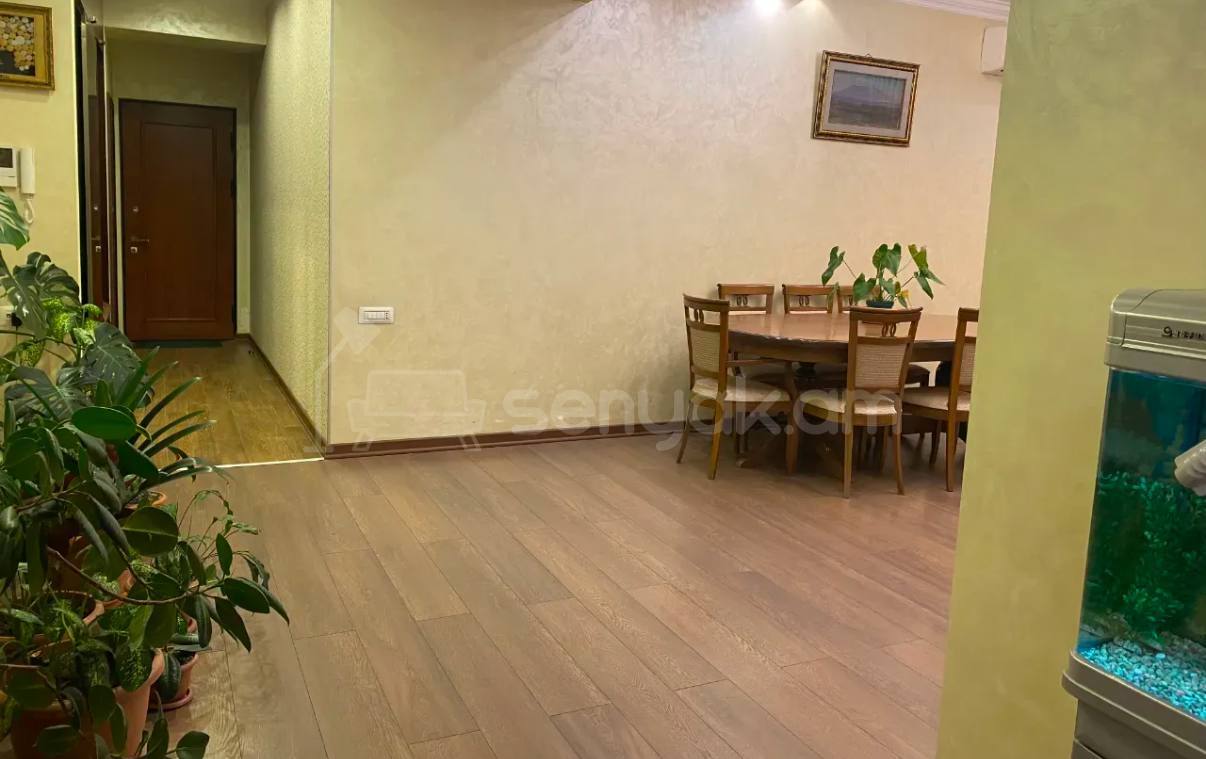 4 Սենյականոց Բնակարան, 161քմ, 9/15 հարկ, Կապիտալ Վերանորոգված