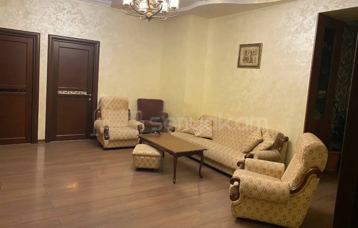 4 Սենյականոց Բնակարան, 161քմ, 9/15 հարկ, Կապիտալ Վերանորոգված