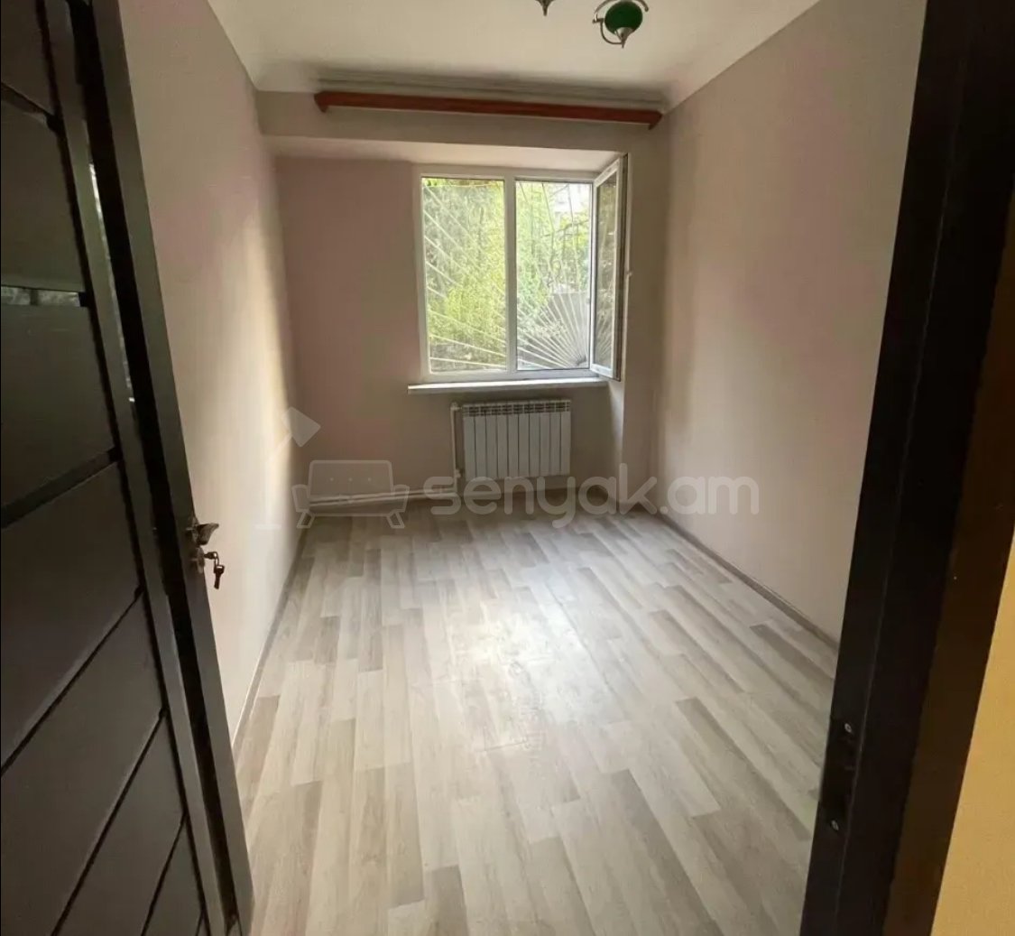 3 Սենյականոց Բնակարան, 74քմ, 1/9 հարկ, Կապիտալ Վերանորոգված