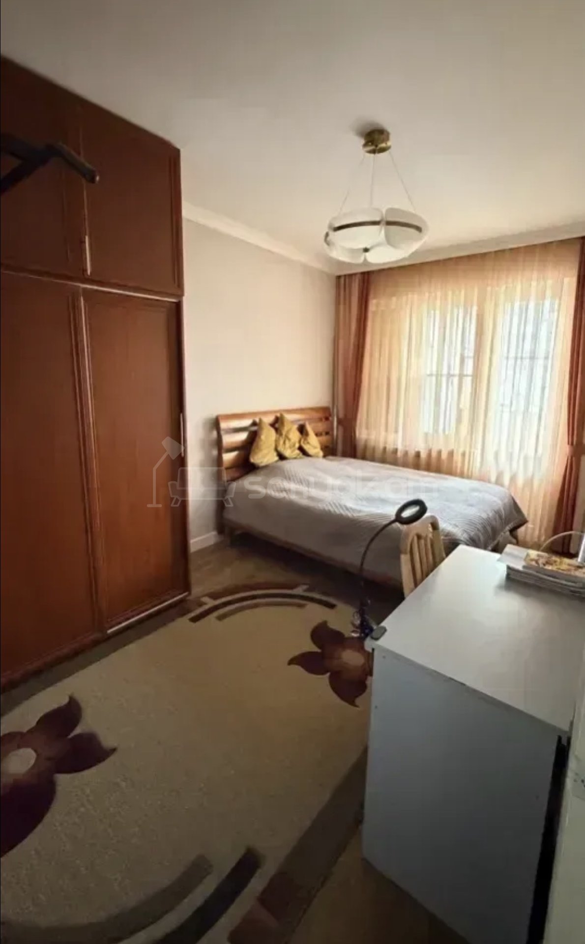 3 Սենյականոց Բնակարան Քարե Շենքում, 70քմ, 5/5 հարկ, Կապիտալ Վերանորոգված, Կահավորված