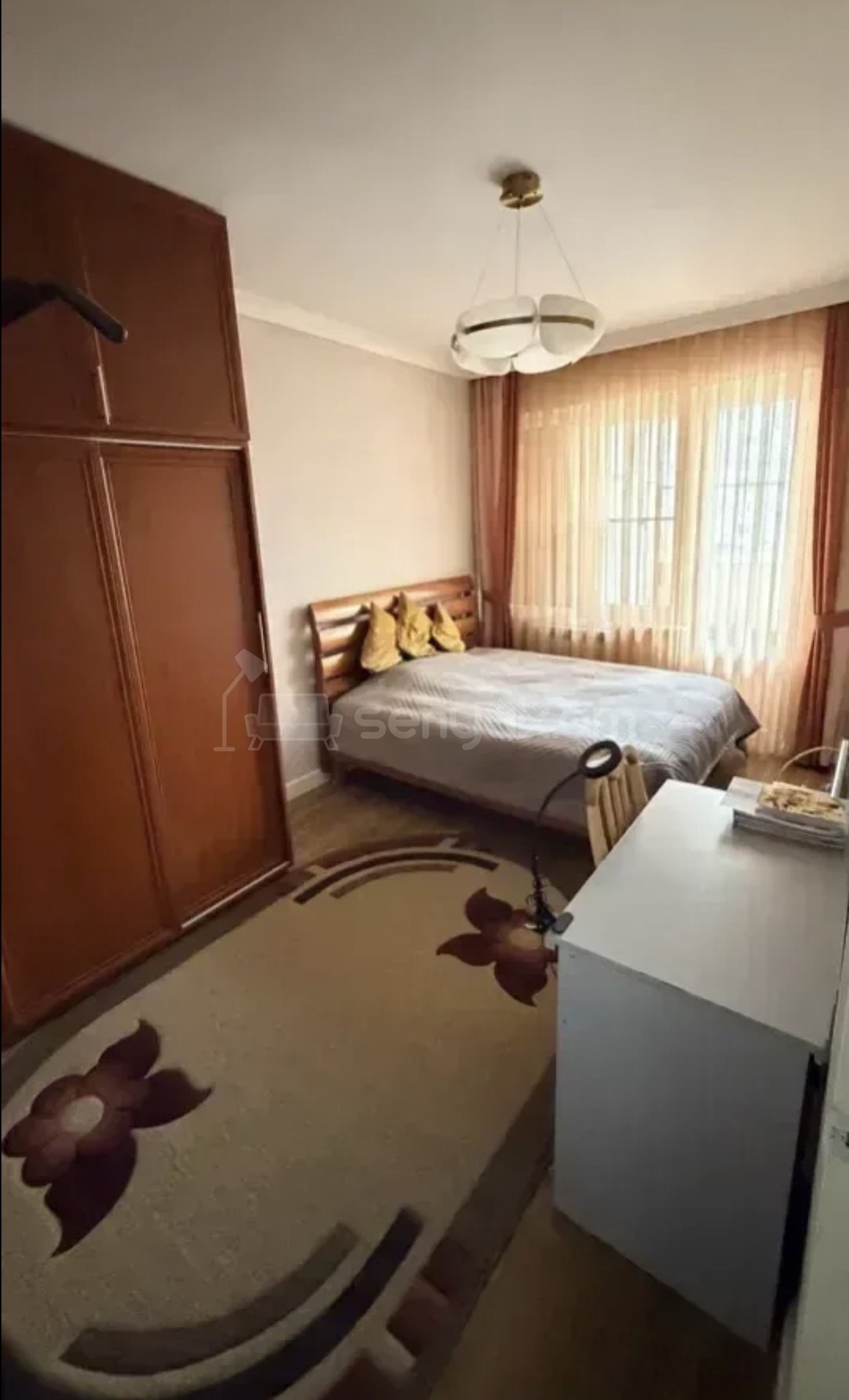 3 Սենյականոց Բնակարան Քարե Շենքում, 70քմ, 5/5 հարկ, Կապիտալ Վերանորոգված, Կահավորված