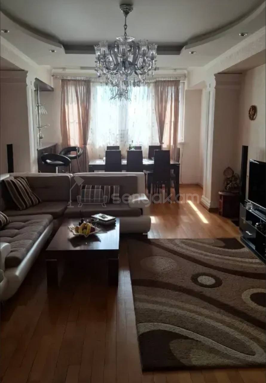 3 Սենյականոց Բնակարան, 89քմ, 3/8 հարկ, Կապիտալ Վերանորոգված