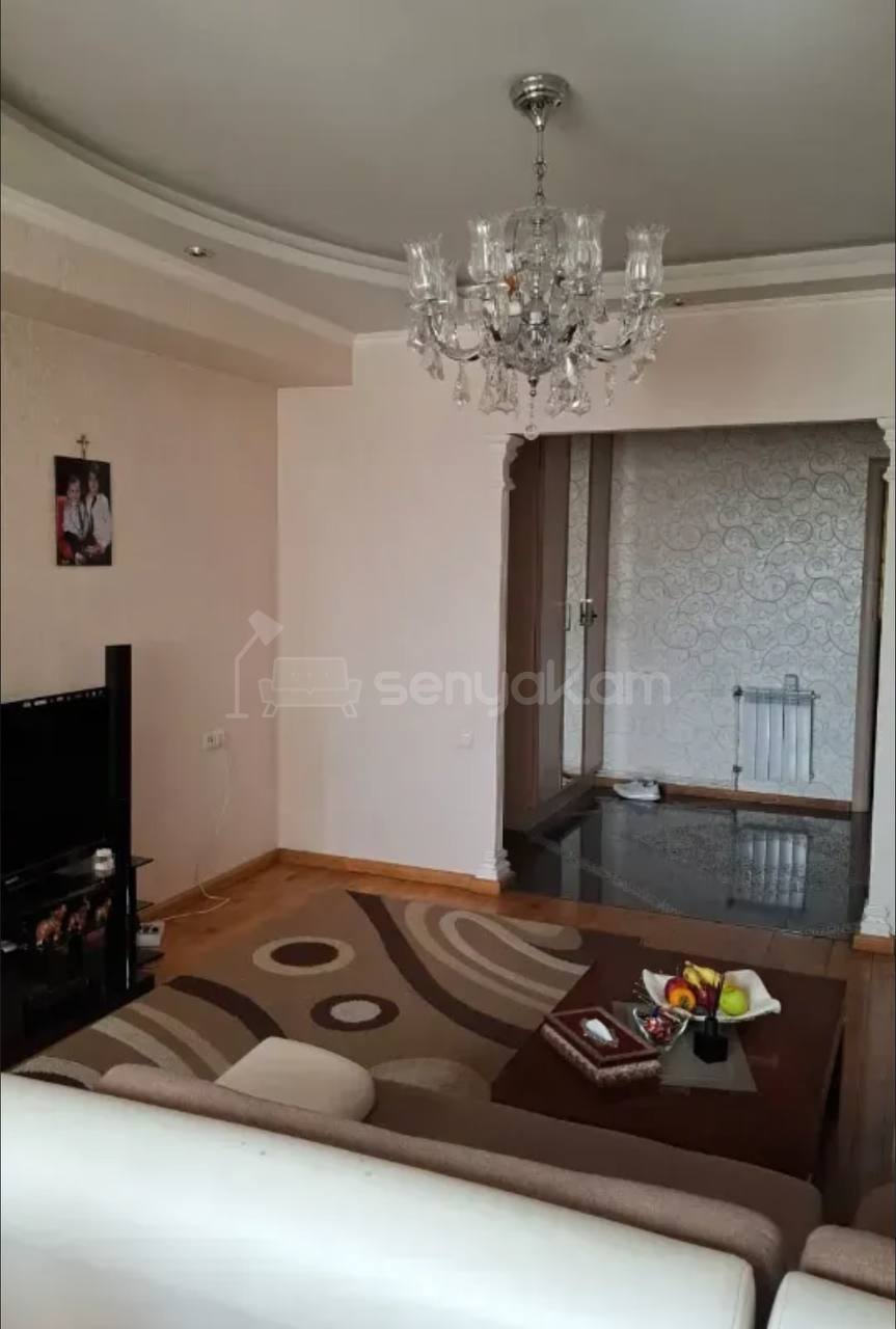 3 Սենյականոց Բնակարան, 89քմ, 3/8 հարկ, Կապիտալ Վերանորոգված