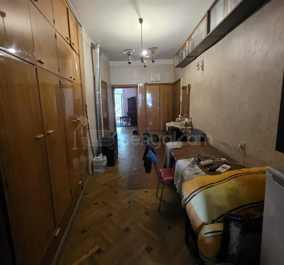 2 Սենյականոց Բնակարան Քարե Շենքում, 58քմ, 3/5 հարկ, Նորմալ Վիճակում