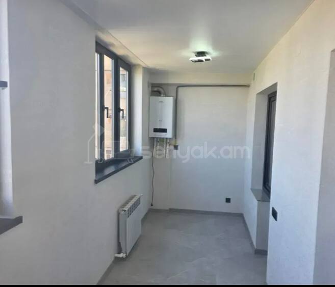 3 Սենյականոց Բնակարան, 78քմ, 5/9 հարկ, Կապիտալ Վերանորոգված