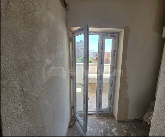 3 Սենյականոց Բնակարան, 78քմ, 5/9 հարկ, Կապիտալ Վերանորոգված