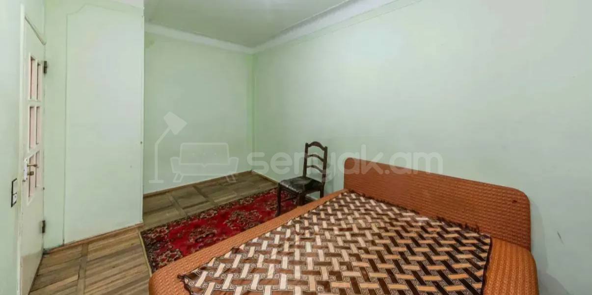3 Սենյականոց Բնակարան Քարե Շենքում, 73քմ, 1/5 հարկ, Կոսմետիկ Վերանորոգված