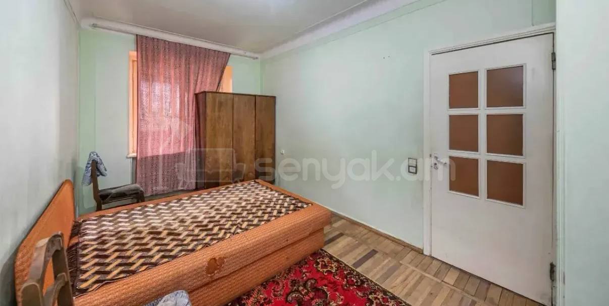 3 Սենյականոց Բնակարան Քարե Շենքում, 73քմ, 1/5 հարկ, Կոսմետիկ Վերանորոգված