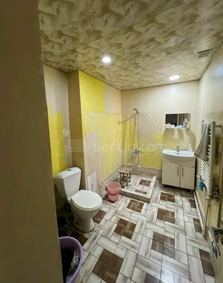 2 Սենյականոց Բնակարան, 67քմ, 5/9 հարկ, Նորմալ Վիճակում