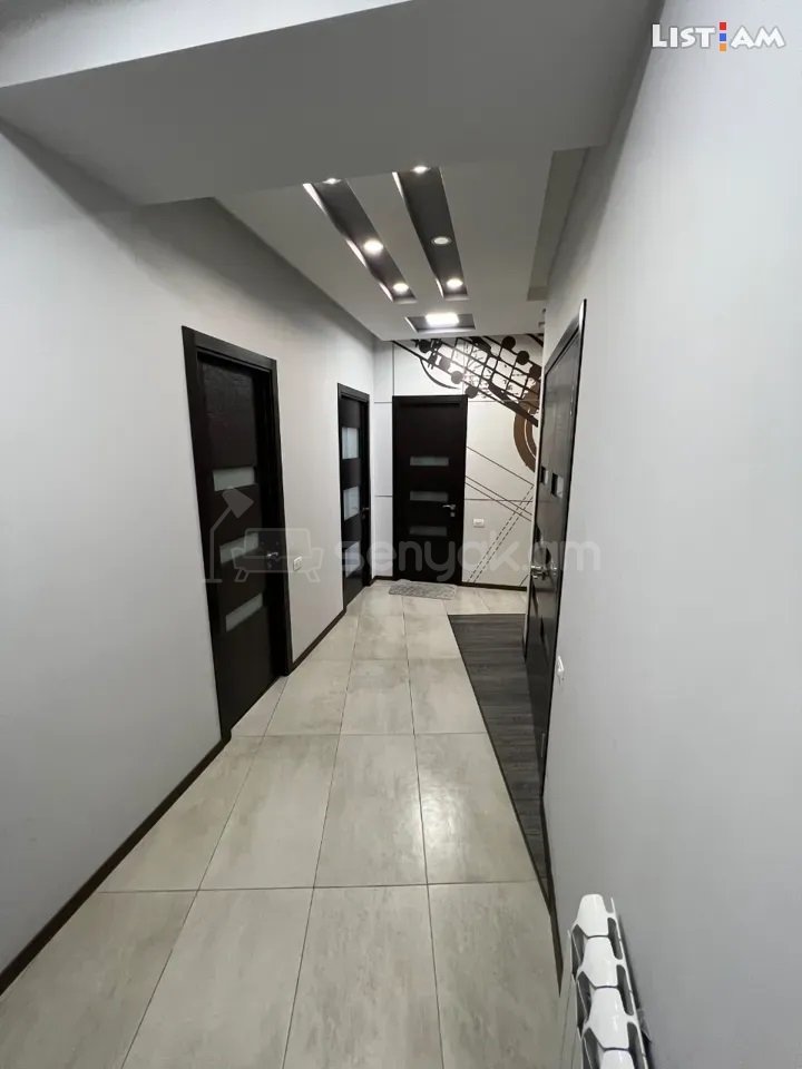 4 Սենյականոց Բնակարան Նորակառույցում, 112քմ, 8/18 հարկ, Կապիտալ Վերանորոգված