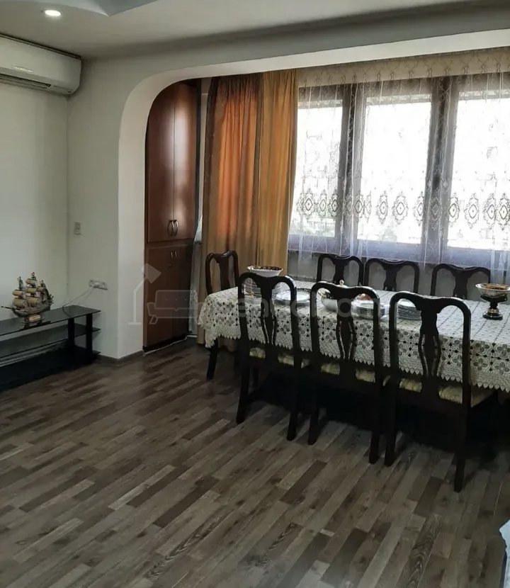 3 Սենյականոց Բնակարան, 82քմ, 5/9 հարկ, Կապիտալ Վերանորոգված, Կահավորված, Արևկող