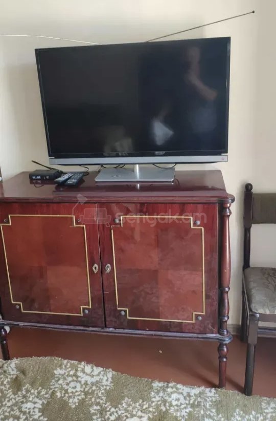 3 Սենյականոց Բնակարան Քարե Շենքում, 78քմ, 2/2 հարկ, Նորմալ Վիճակում, Կահավորված, Արևկող