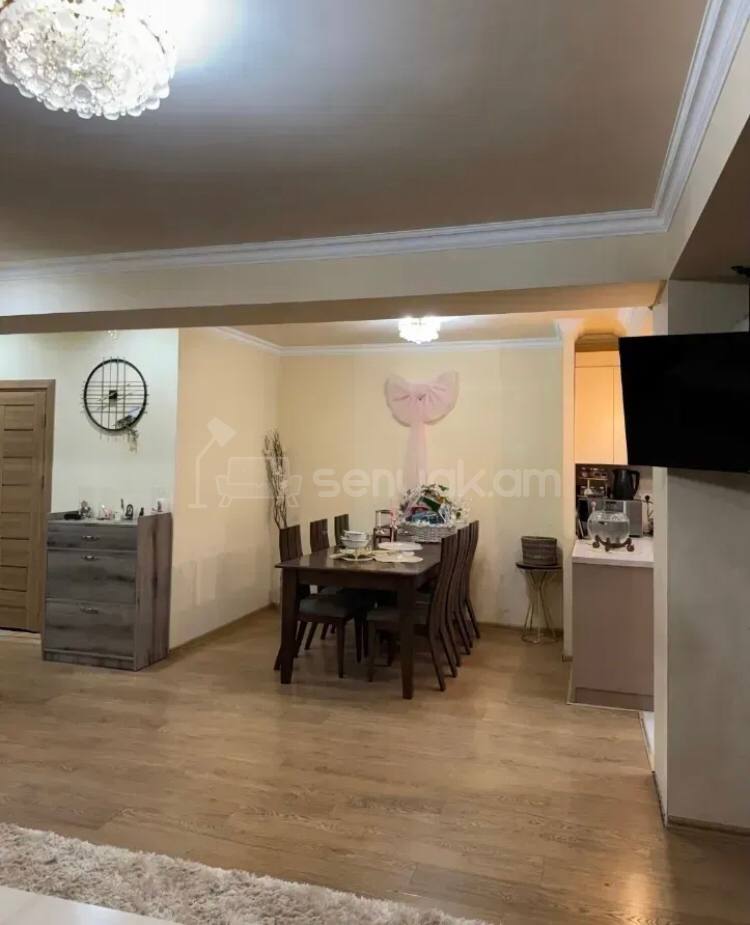 3 Սենյականոց Բնակարան, 75քմ, 3/14 հարկ, Կապիտալ Վերանորոգված, Կահավորված