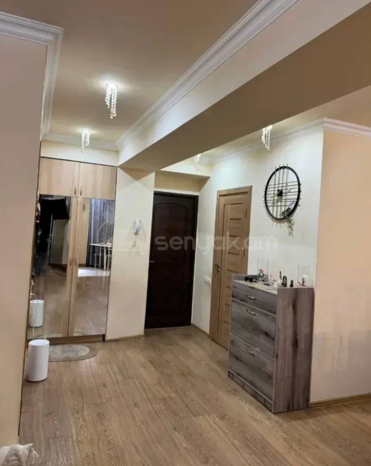 3 Սենյականոց Բնակարան, 75քմ, 3/14 հարկ, Կապիտալ Վերանորոգված, Կահավորված