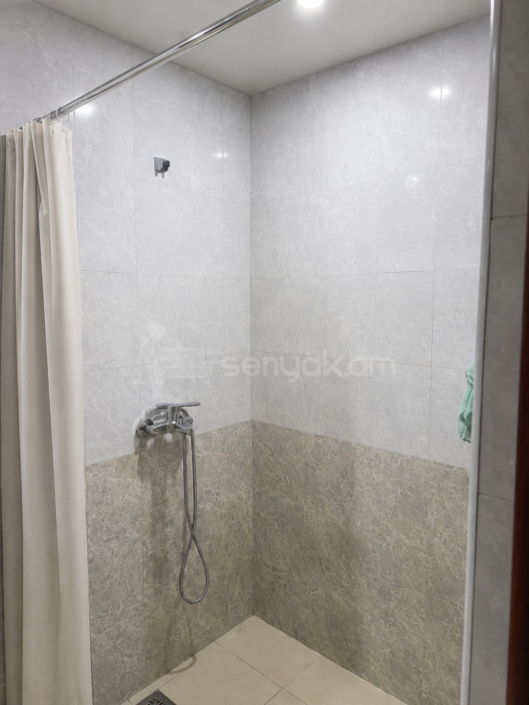 3 Սենյականոց Բնակարան Քարե Շենքում, 65քմ, 3/5 հարկ, Կապիտալ Վերանորոգված