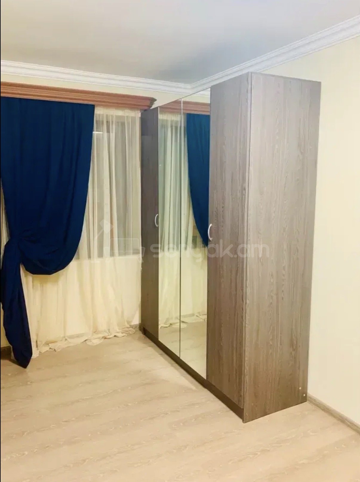 Քնելու Տեղ 4/5 հարկ