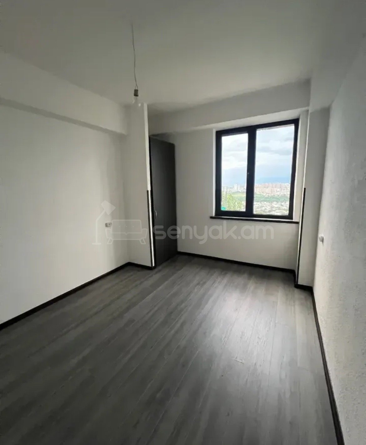 2 Սենյականոց Բնակարան Քարե Շենքում, 34քմ, 2/8 հարկ, Դիզայներական Վերանորոգված