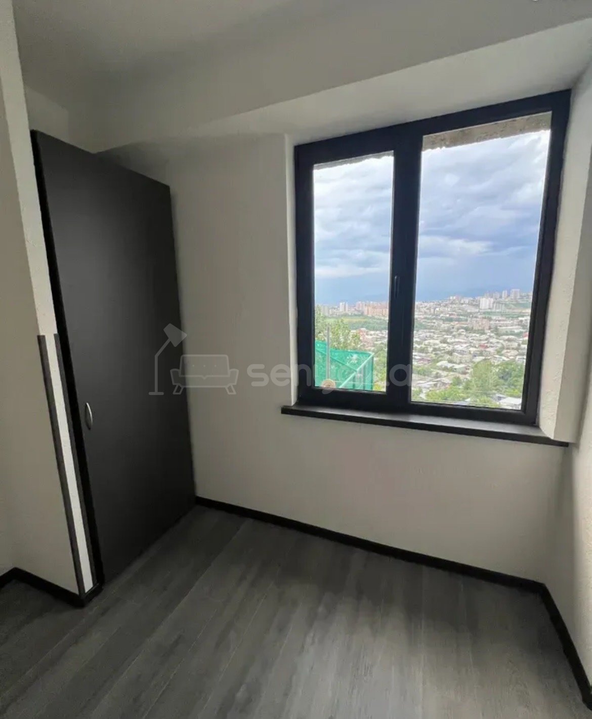 2 Սենյականոց Բնակարան Քարե Շենքում, 34քմ, 2/8 հարկ, Դիզայներական Վերանորոգված
