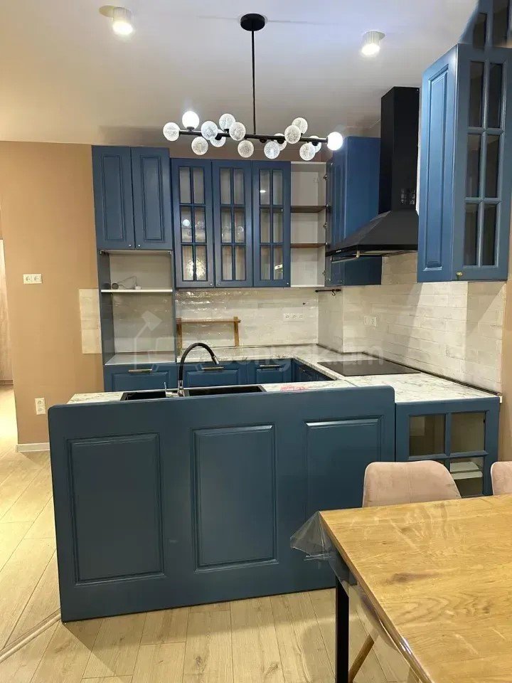 3 Սենյականոց Բնակարան Նորակառույցում, 75քմ, 3/5 հարկ, Դիզայներական Վերանորոգված