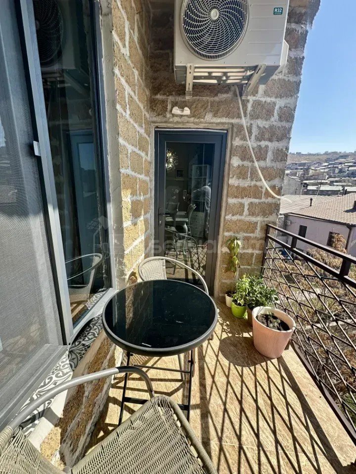 3 Սենյականոց Բնակարան Նորակառույցում, 75քմ, 3/5 հարկ, Դիզայներական Վերանորոգված