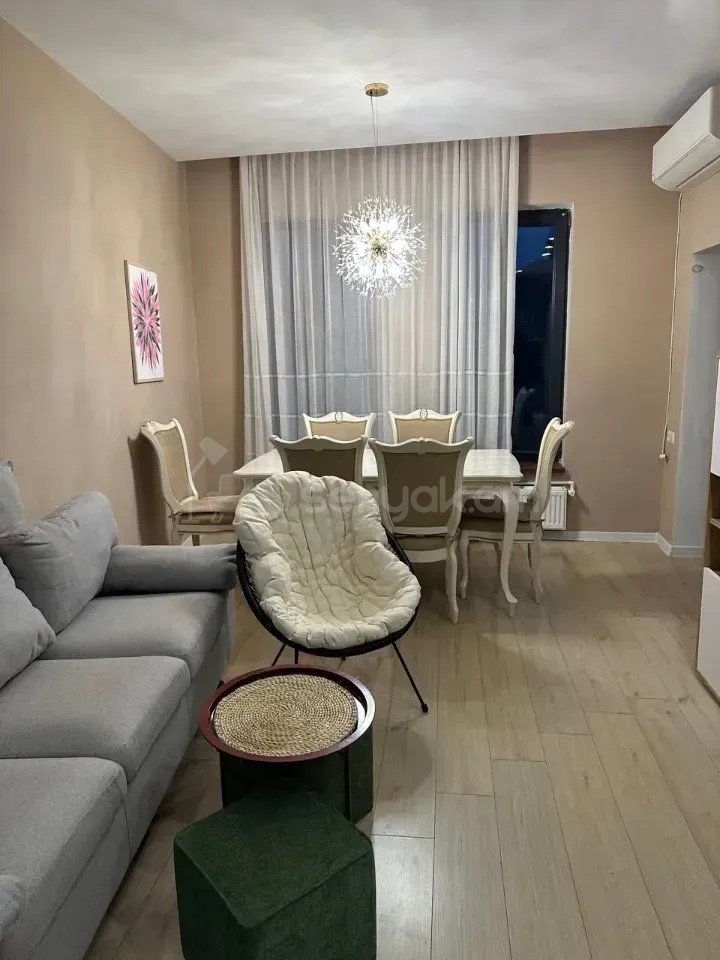 3 Սենյականոց Բնակարան Նորակառույցում, 75քմ, 3/5 հարկ, Դիզայներական Վերանորոգված