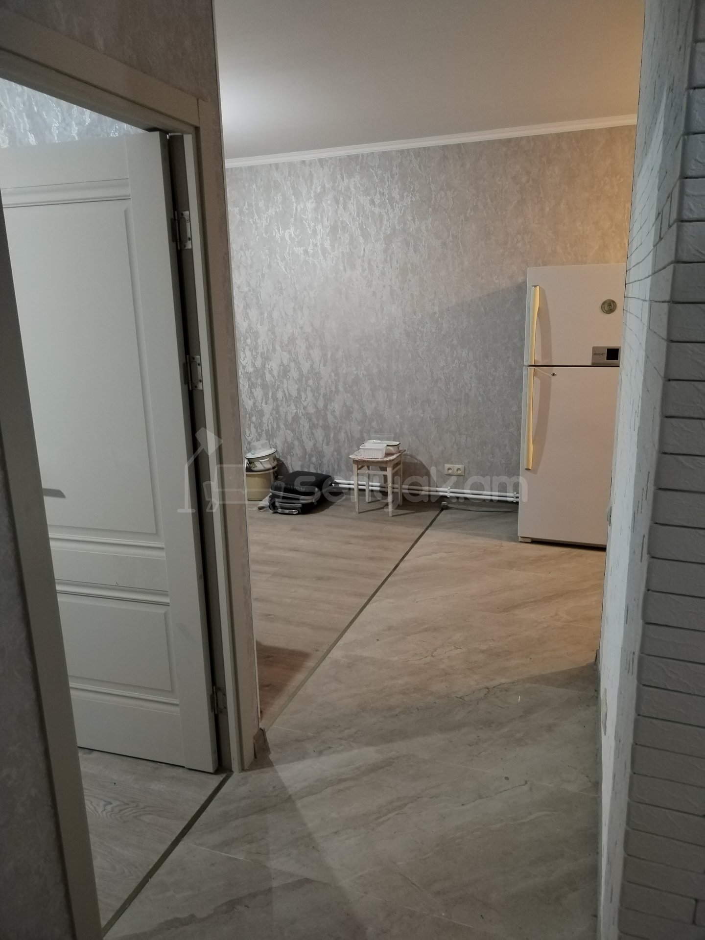 2 Սենյականոց Բնակարան Քարե Շենքում, 60քմ, 2/5 հարկ, Կապիտալ Վերանորոգված, Մասամբ Կահավորված, Արևկող