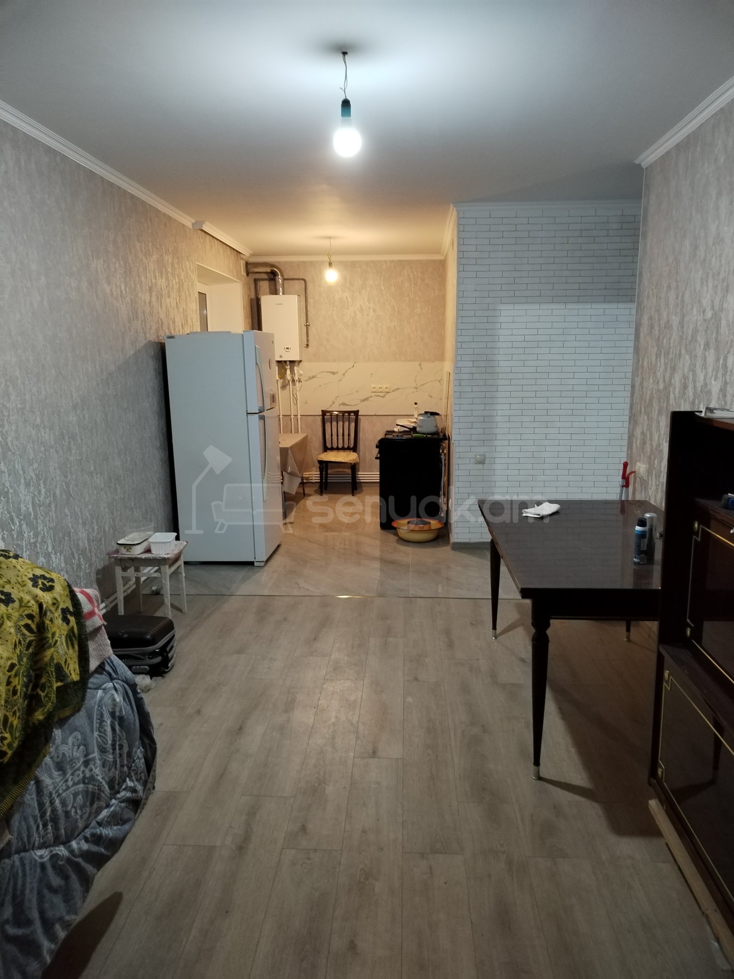 2 Սենյականոց Բնակարան Քարե Շենքում, 60քմ, 2/5 հարկ, Կապիտալ Վերանորոգված, Մասամբ Կահավորված, Արևկող