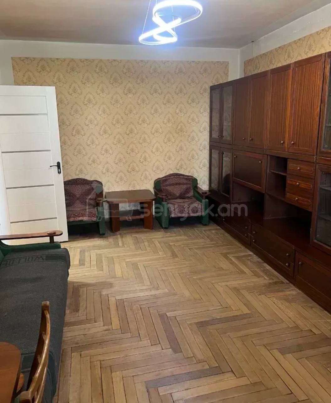 4 Սենյականոց Բնակարան, 105քմ, 2/9 հարկ, Պետական Վիճակում, Կահավորված, Արևկող