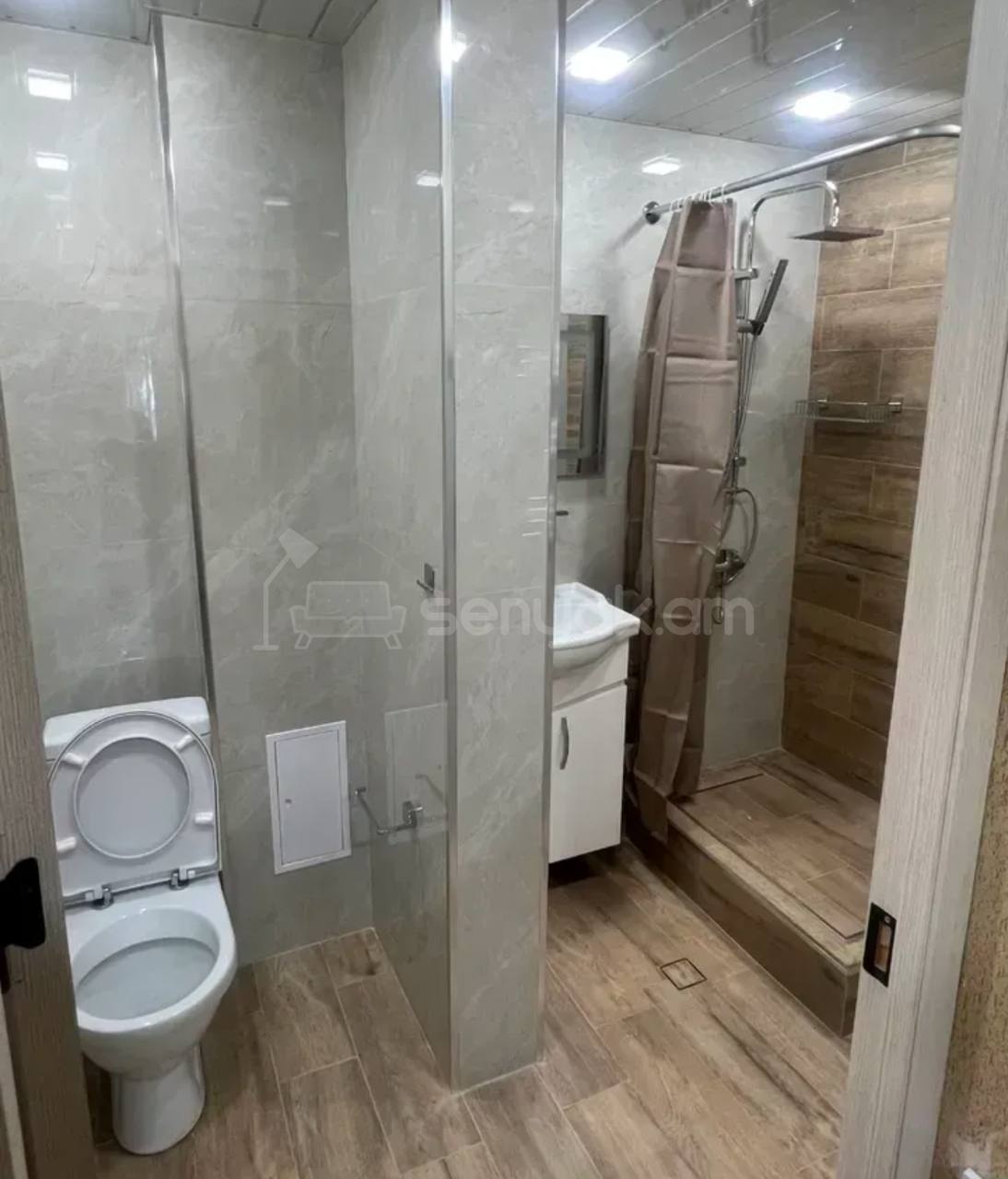 4 Սենյականոց Բնակարան, 105քմ, 2/9 հարկ, Կոսմետիկ Վերանորոգված, Կահավորված