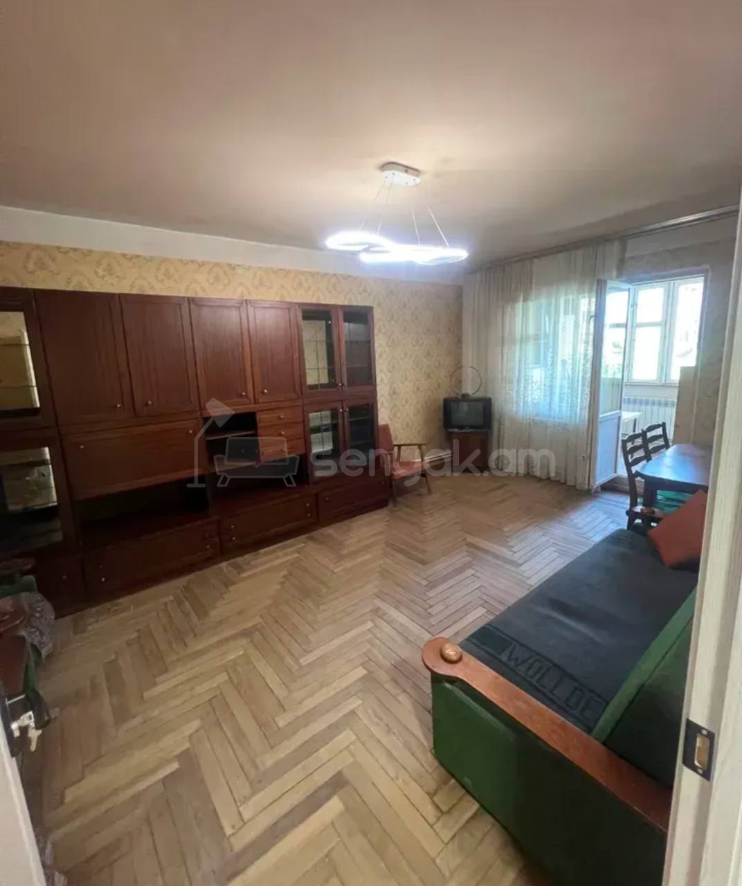 4 Սենյականոց Բնակարան, 105քմ, 2/9 հարկ, Կոսմետիկ Վերանորոգված, Կահավորված