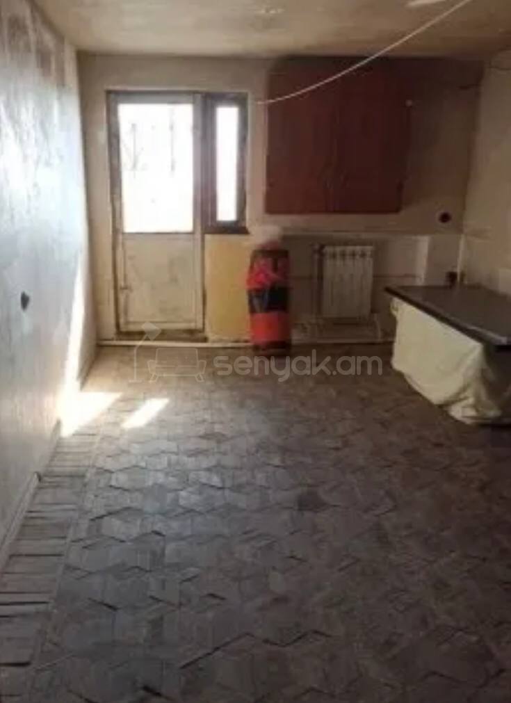6 Սենյականոց Բնակարան, 190քմ, 9/9 հարկ, Կոսմետիկ Վերանորոգված