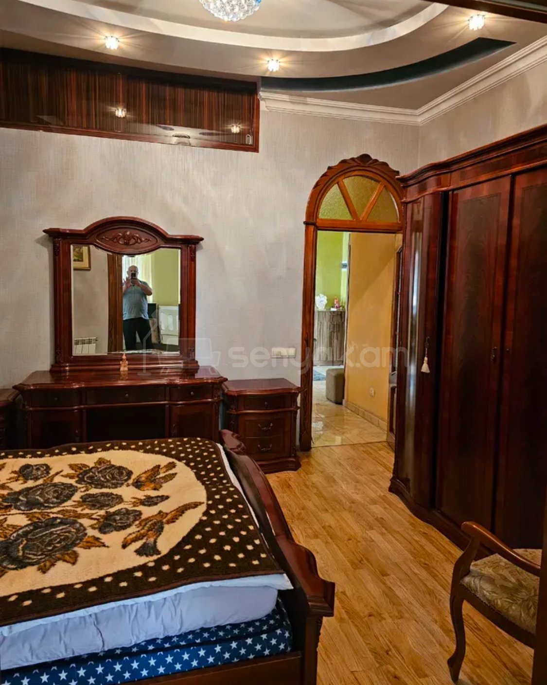 2 Սենյականոց Բնակարան Քարե Շենքում, 82քմ, 4/4 հարկ, Դիզայներական Վերանորոգված, Կահավորված, Արևկող