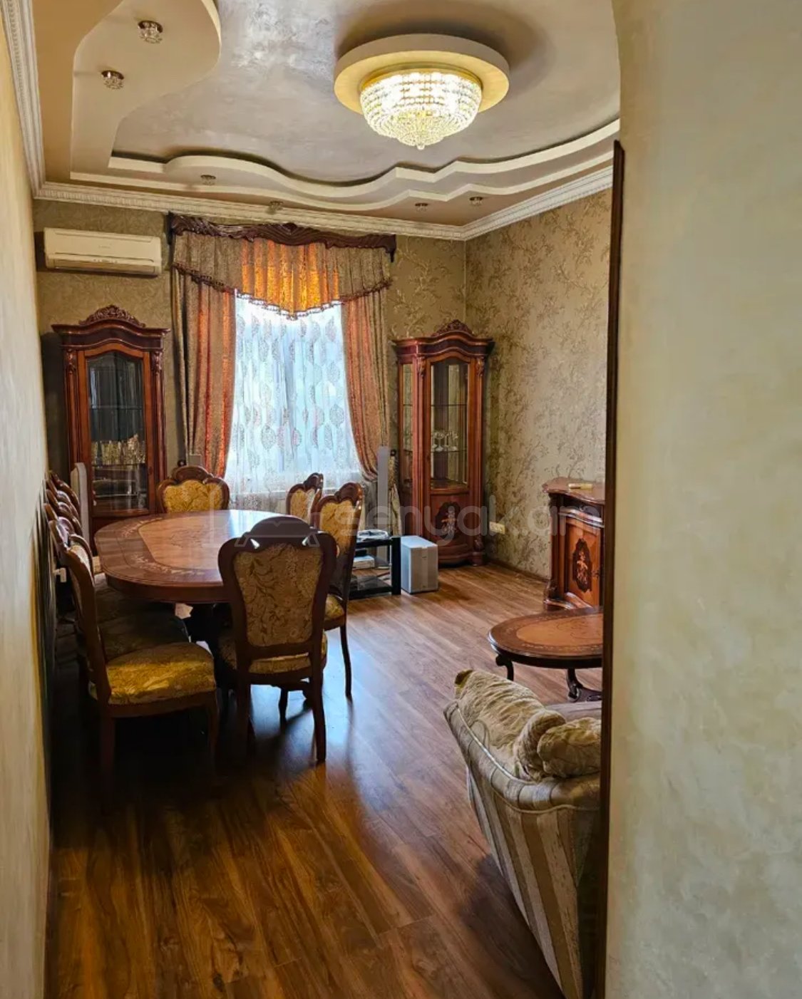 2 Սենյականոց Բնակարան Քարե Շենքում, 82քմ, 4/4 հարկ, Դիզայներական Վերանորոգված, Կահավորված, Արևկող