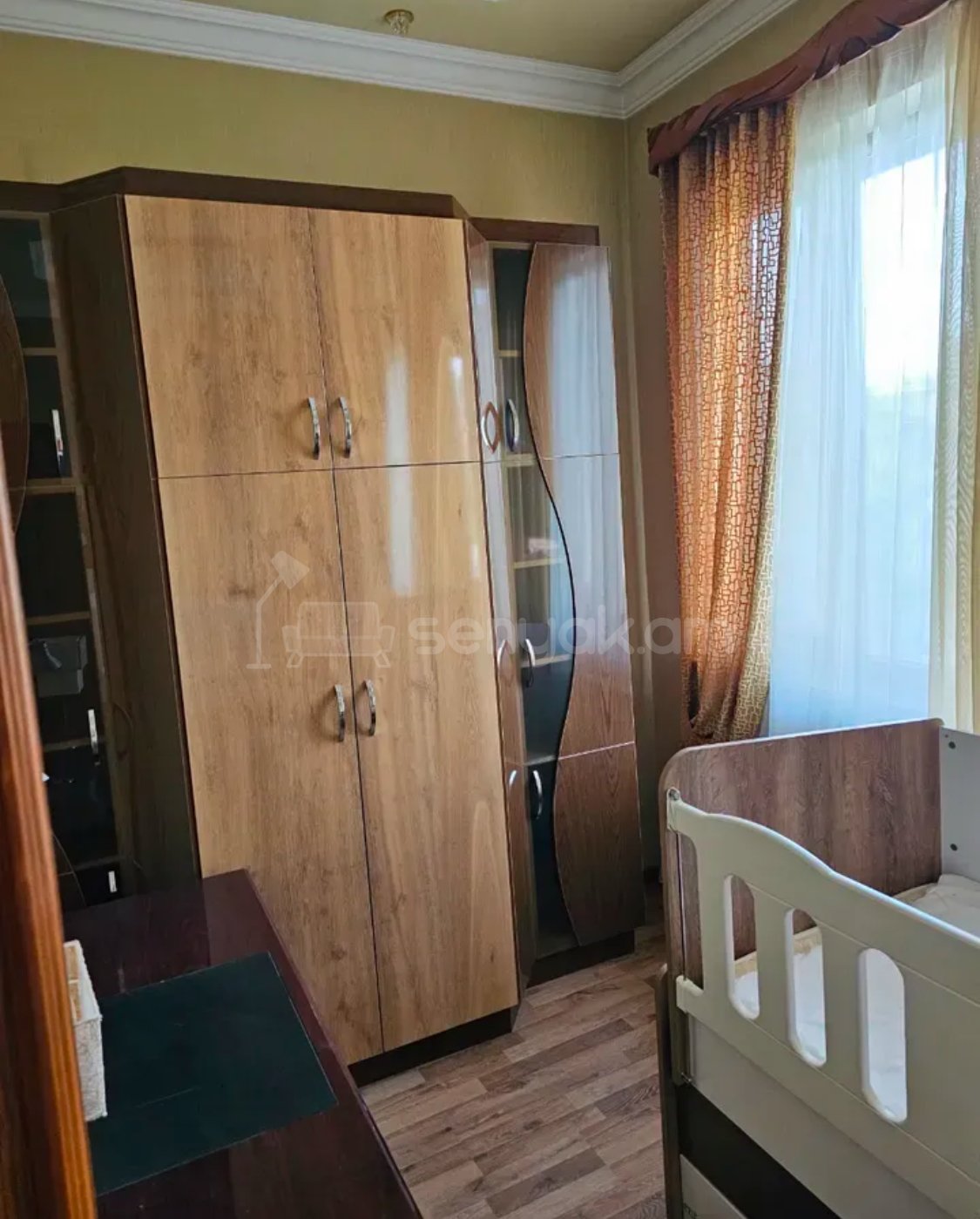 2 Սենյականոց Բնակարան Քարե Շենքում, 82քմ, 4/4 հարկ, Դիզայներական Վերանորոգված, Կահավորված, Արևկող