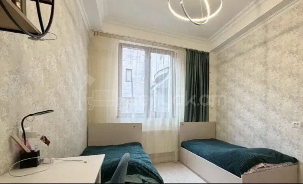 3 Սենյականոց Բնակարան Նորակառույցում, 75քմ, 4/5 հարկ, Կապիտալ Վերանորոգված