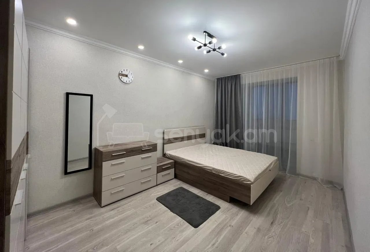 2 Սենյականոց Բնակարան Քարե Շենքում, 65քմ, 5/5 հարկ, Կապիտալ Վերանորոգված
