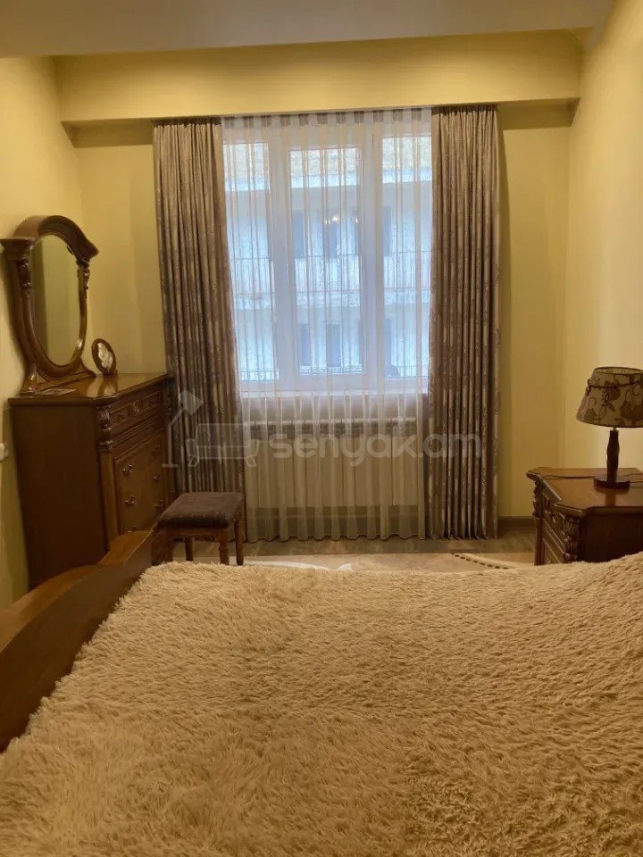 3 Սենյականոց Բնակարան Նորակառույցում, 74քմ, 2/4 հարկ, Կապիտալ Վերանորոգված