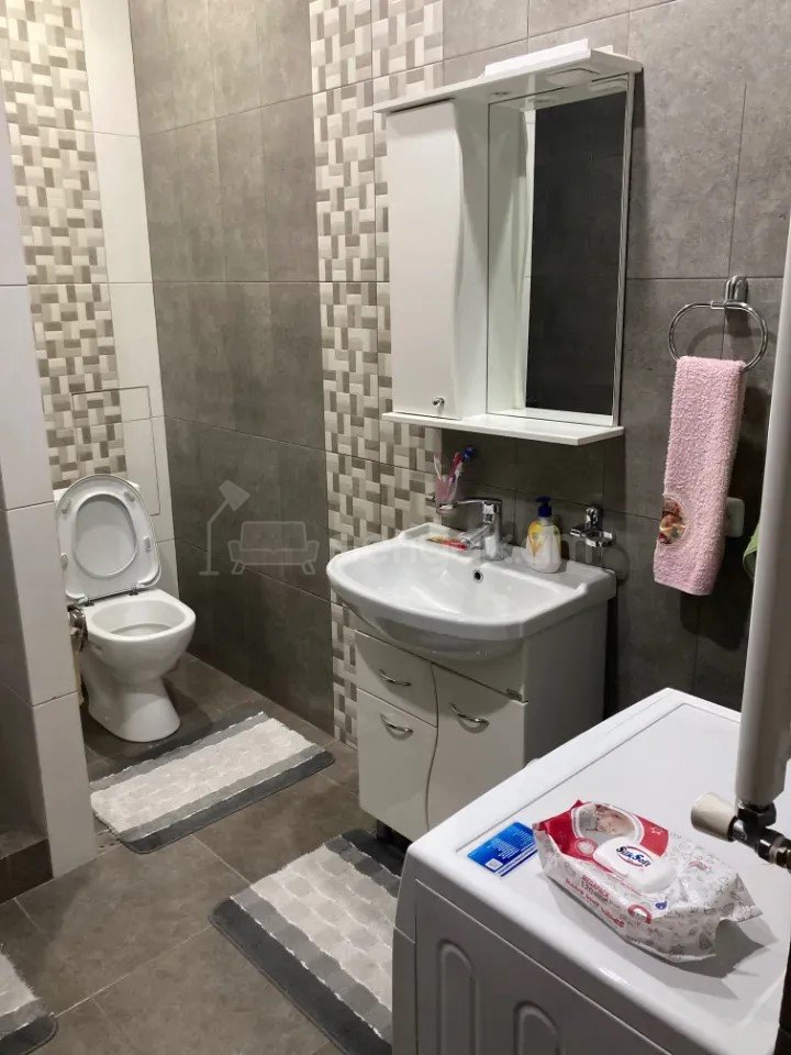 3 Սենյականոց Բնակարան Նորակառույցում, 74քմ, 2/4 հարկ, Կապիտալ Վերանորոգված
