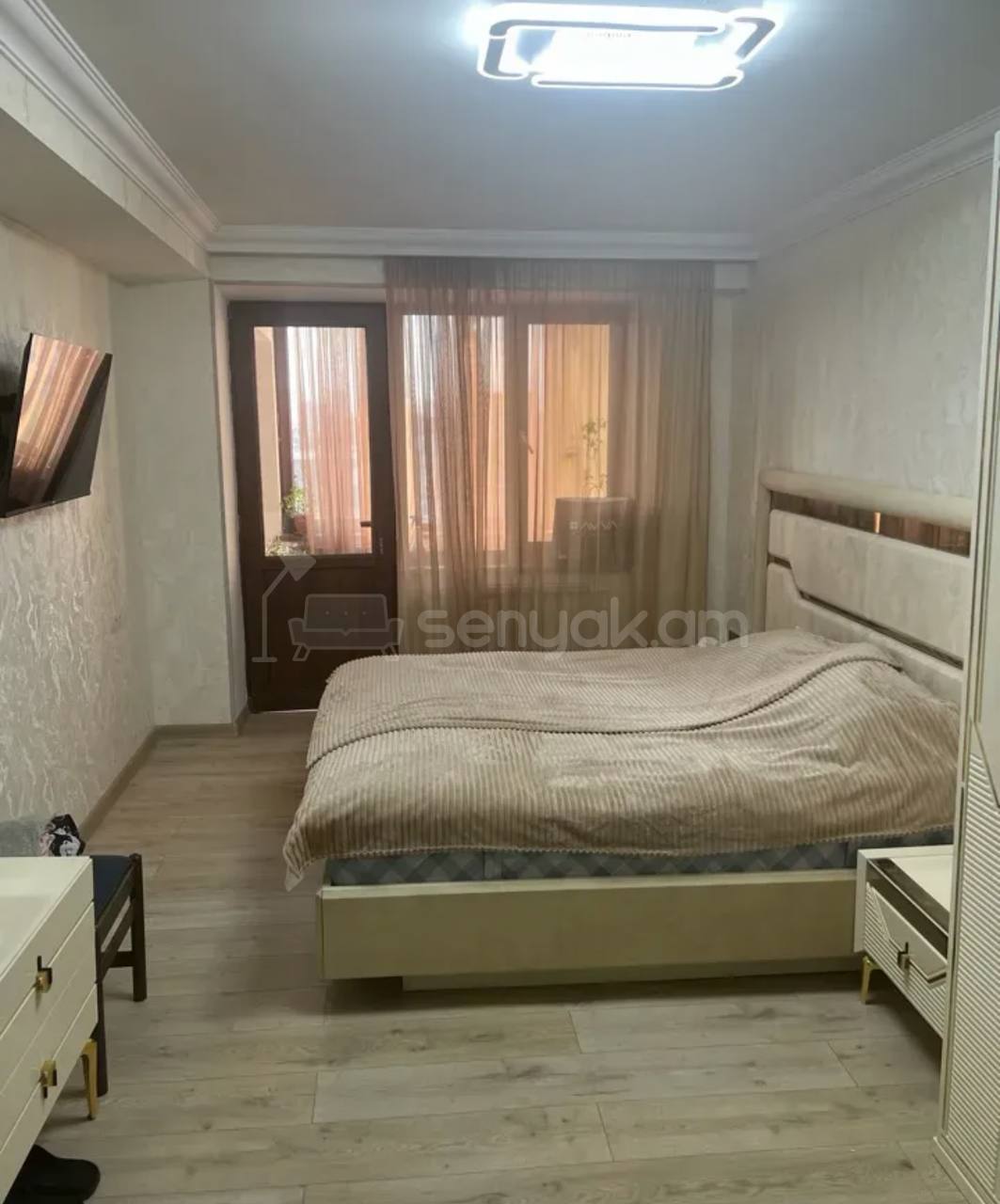 3 Սենյականոց Բնակարան, 90քմ, 9/9 հարկ, Կապիտալ Վերանորոգված, Կահավորված
