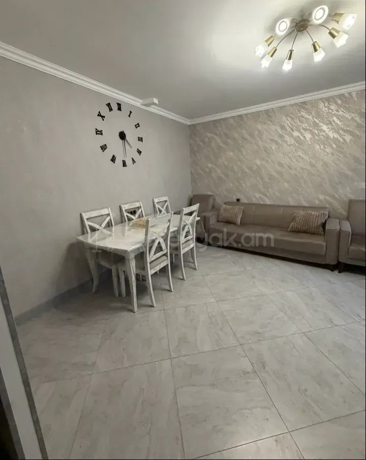 2 Սենյականոց Բնակարան, 60քմ, 13/16 հարկ, Կապիտալ Վերանորոգված